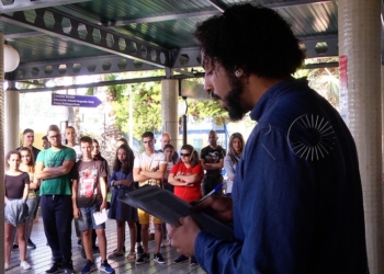 Alumnos de Centros D2 se examinan para obtener el A2 Y EL B1 Alumnos de Centros D2 en Melilla se examinan para obtener el A2 y el B1