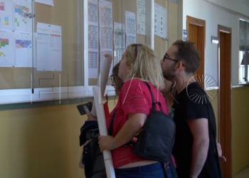 REPOR 2 Estudiantes del Campus de Melilla, frente a los exámenes finales
