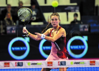 La jugadora española, en uno de sus partidos de la presente temporada en el mundo del pádel.