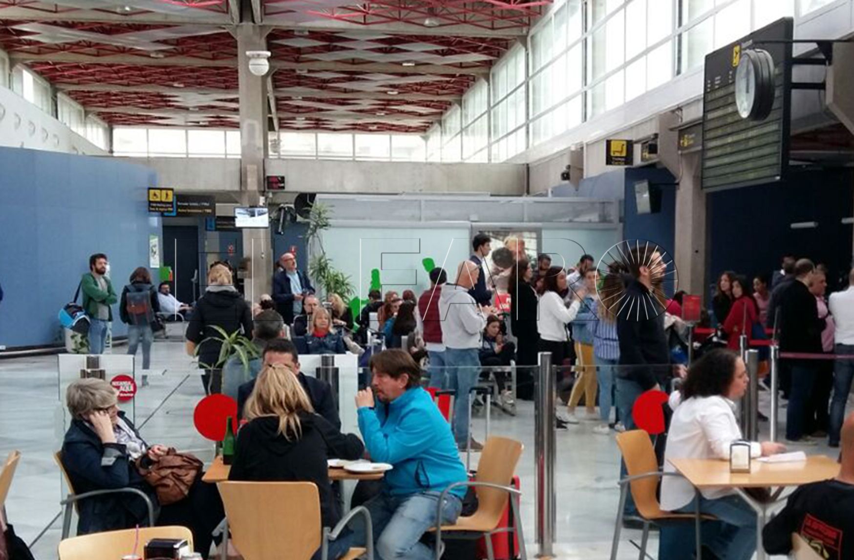 Aumentan en un 14,4% los pasajeros del aeropuerto de Melilla en el mes de julio