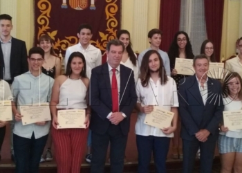 19 01 2 Los estudiantes más excelentes