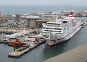 3 01 La Ciudad reanuda los bonos de viajes en barco a 12 euros para colectivos especiales