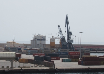 2 01 2 El PP plantea el paso de mercancía documentada y en régimen de viajeros por el puerto de Melilla