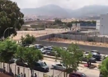 2 2 1 Bolardos y policías separarán el tráfico de la OPE y el de los vecinos en General Astilleros
