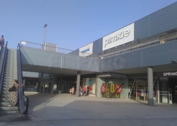 IMG 20180727 195353 CCOO denuncia al centro comercial Parque Melilla por incumplir horarios de festivos