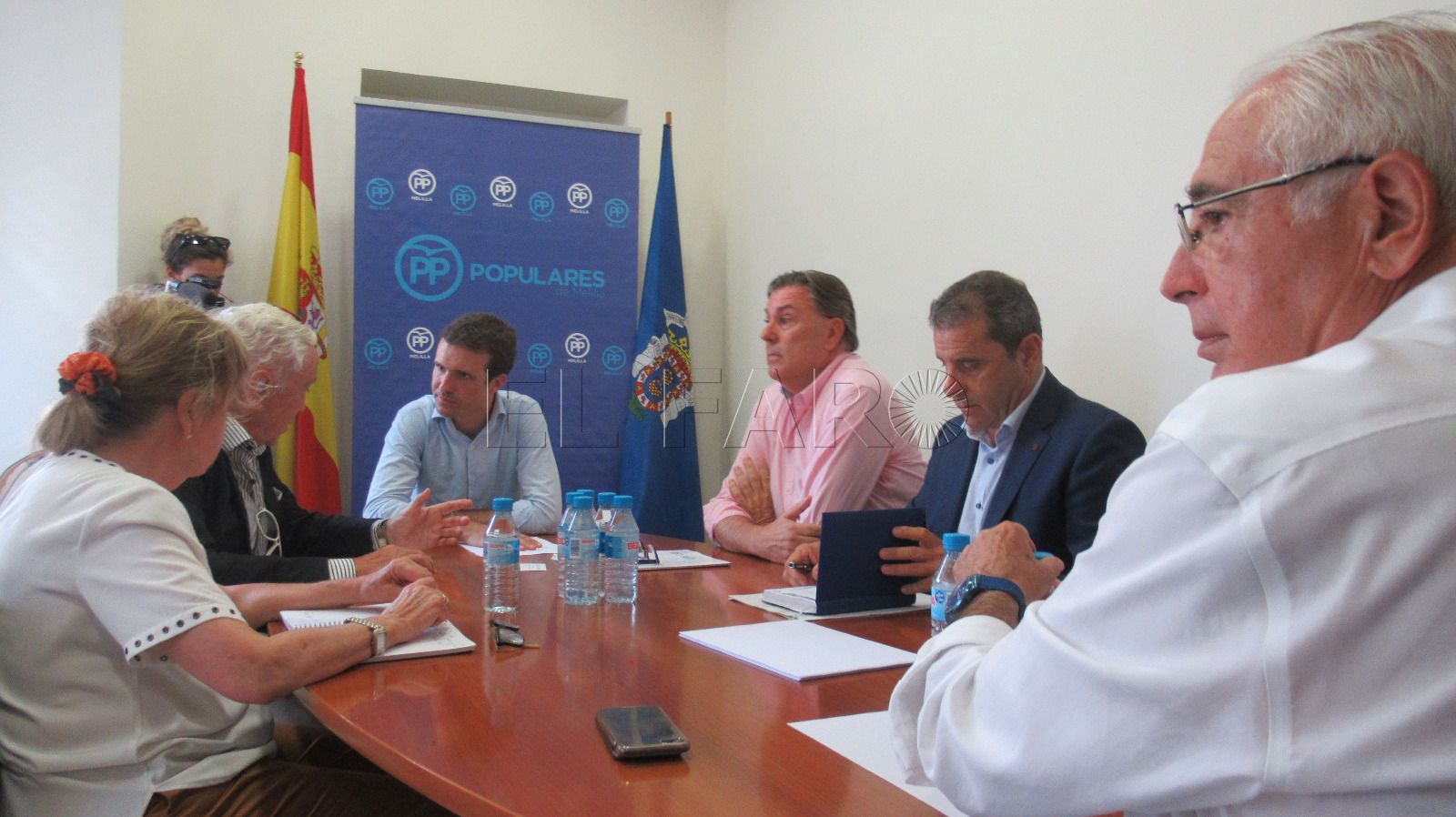Los empresarios tienen la esperanza de que se restablezca la aduana comercial