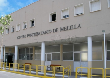 carcel Cuatro encapuchados intentan secuestrar con una pistola a un preso cuando salía de permiso en Melilla