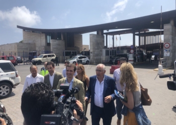 casado Casado pide por carta a Marlaska que convoque el pacto antiterrorista