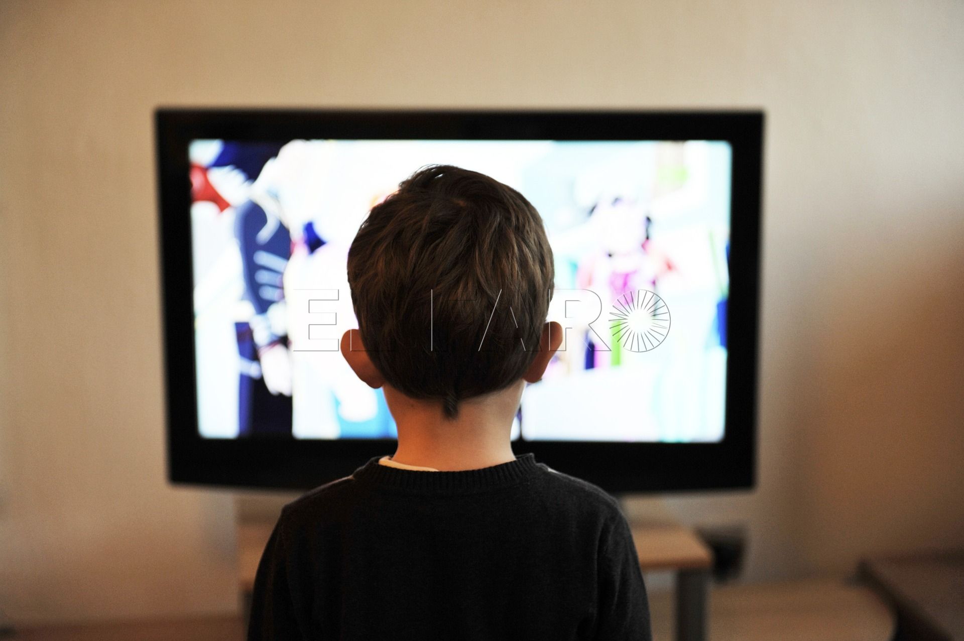Los niños melillenses ven la televisión una media de 6,98 horas a la semana