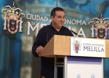 12 01 1 C’s tilda de “despilfarro” las becas de 400€ en Secundaria y afirma que promueven el “clientelismo”