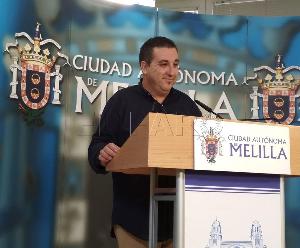C’s tilda de “despilfarro” las becas de 400€ en Secundaria y afirma que promueven el “clientelismo”