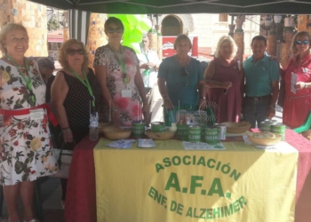 161 220918 Melilla celebra de manera solidaria el Día Mundial del Alzheimer