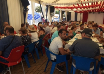 19 1 La manzanilla ambienta la Feria de Melilla