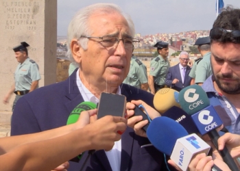 2 2 10 Imbroda acusa a Moh de “ir contra la ley” y “montar” un desorden con la escolarización