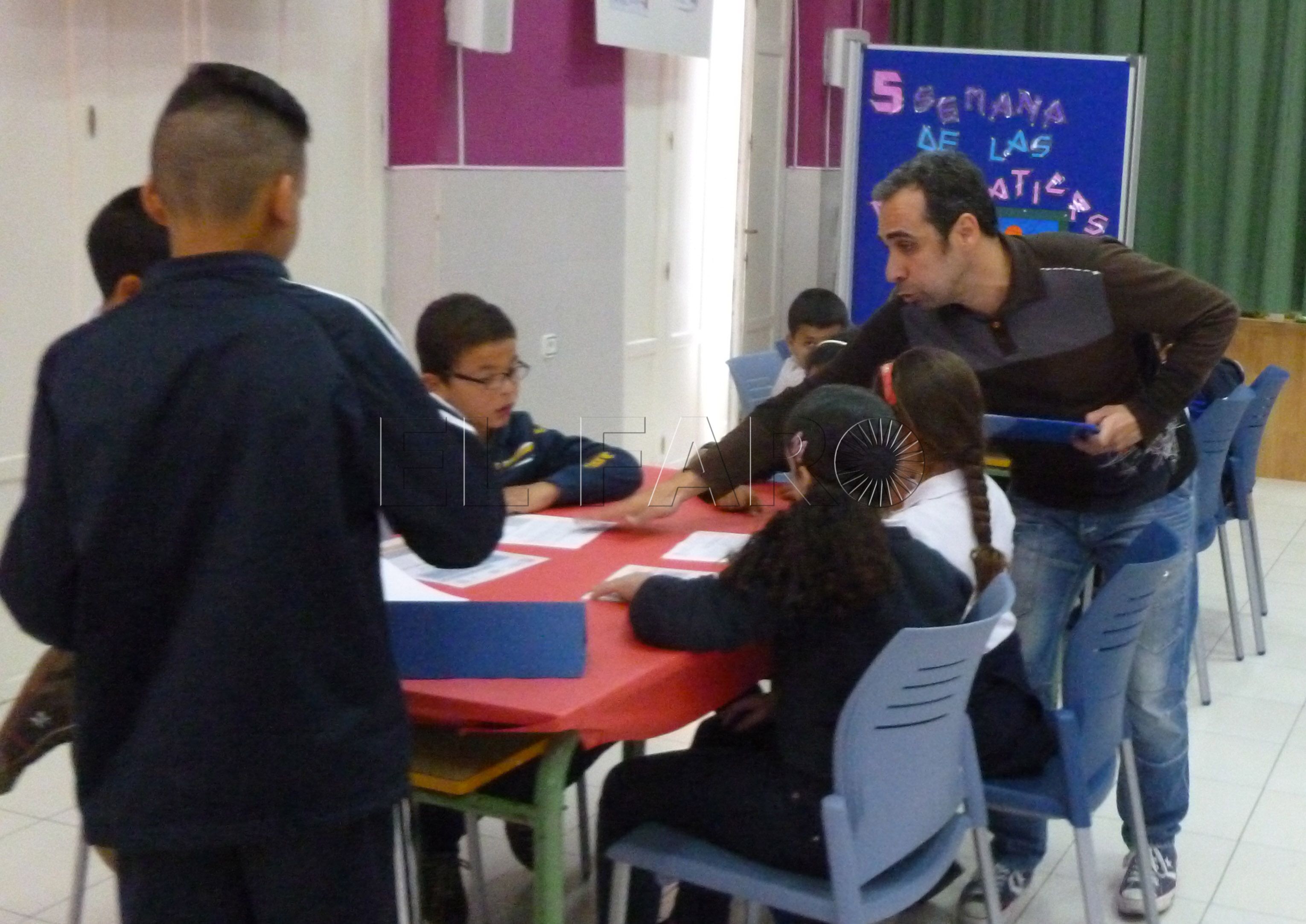 Educación da a maestros bilingües las horas de otros docentes: hay 20 afectados