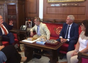 3 1 3 El Defensor del Pueblo admite a trámite una queja sobre el traslado de las menores de Palencia a Melilla