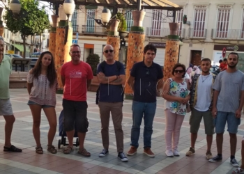 6 02 Melillenses se concentran en contra de la devolución de migrantes en Ceuta