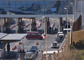 Devoluciones frontera tarajal ceuta marruecos inmigrantes 554 IU consultará los informes secretos de la Unión Europea sobre la frontera de Ceuta y Melilla