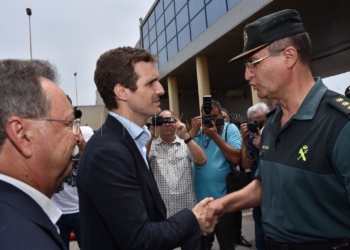 Pablo Casado Juan Vivas Guardia Civil Casado aborda con sindicatos de la Policía y de la Guardia Civil mejorar los medios en la frontera
