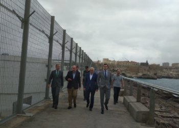 WhatsApp Image 2018 09 10 at 14.03.30 1 Reabren el paseo del espaldón, que contará con una caseta de vigilancia