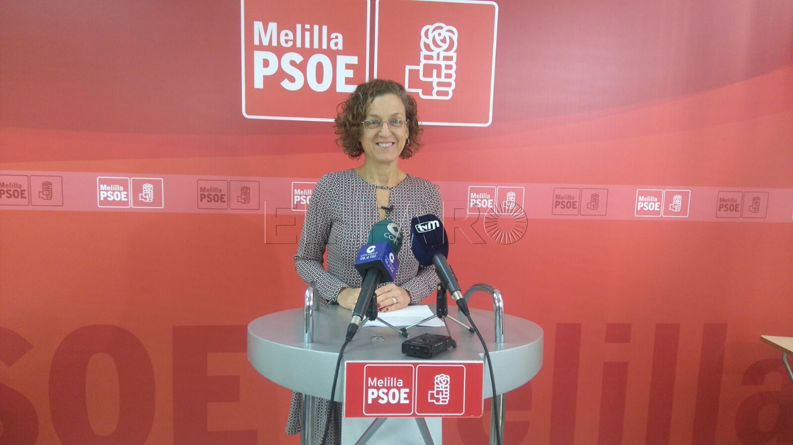 El PSOE acusa al Gobierno local de dar “bandazos” en política migratoria