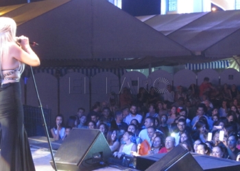 hungara Melilla recibe con amor a La Húngara