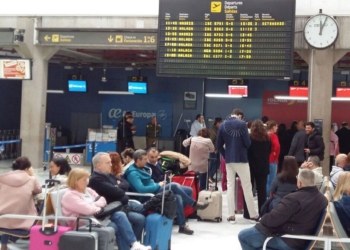11 1 1 El Gobierno aprobará la Obligación de Servicio Público para vuelos de Granada, Almería y Sevilla el viernes, según Conesa