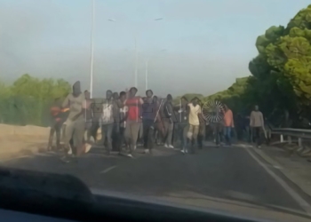 2 2 6 Doce agentes y sin material de autoprotección en la frontera: la AEGC denuncia la falta de medios