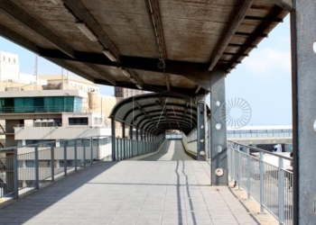 Instalarán pasillos mecánicos para facilitar el acceso por la pasarela a los barcos