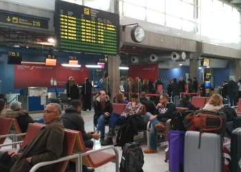 8 1 7 Vuelos a Melilla para no residentes a 50 euros ida y vuelta desde Málaga y a 80 euros desde Madrid