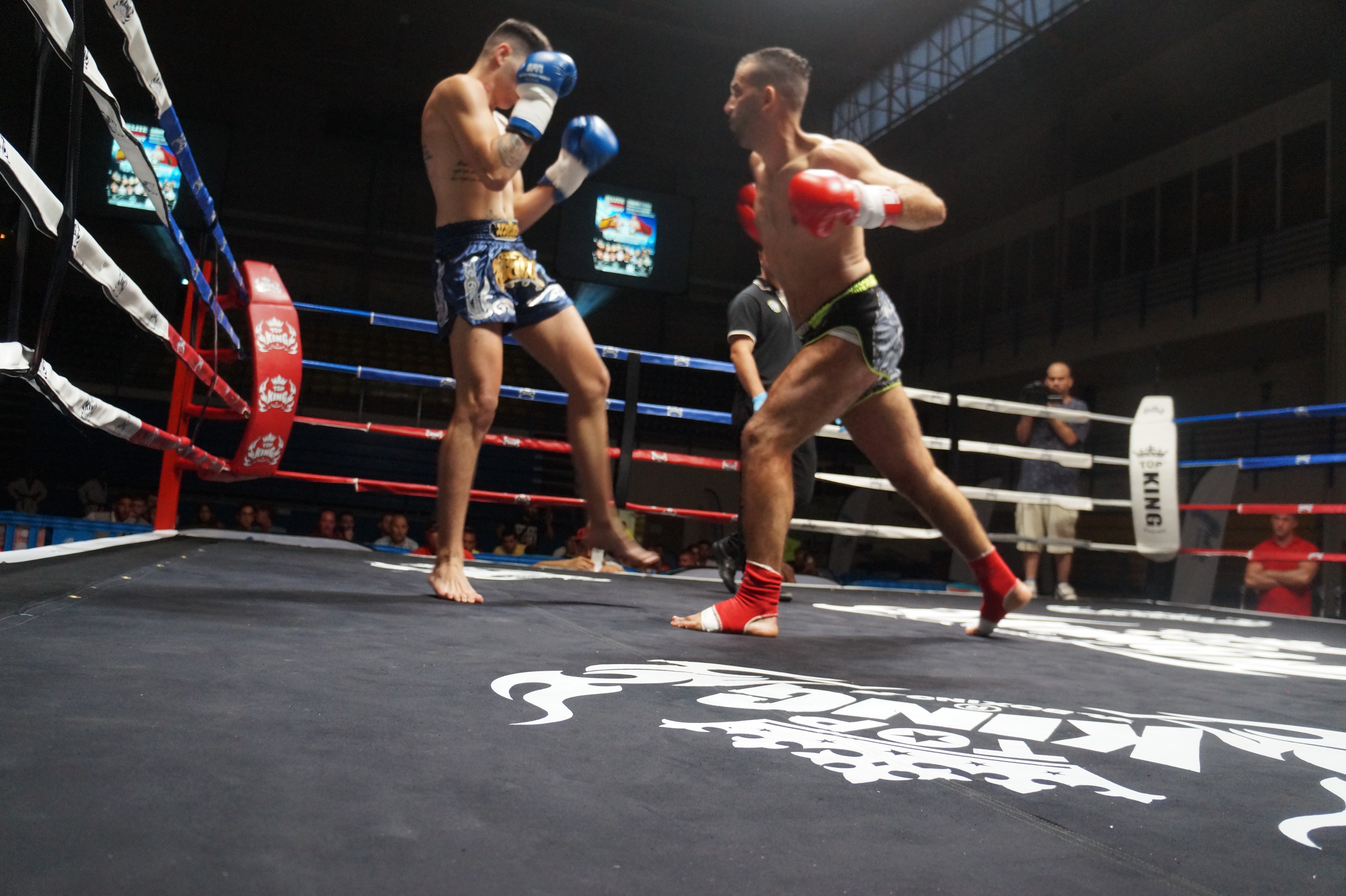Llega el espectáculo del kick boxing