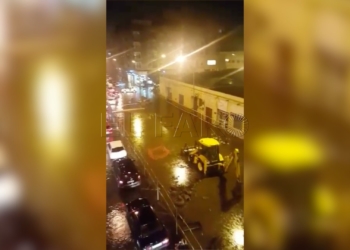 Las lluvias torrenciales inundan los negocios Las lluvias torrenciales inundan los negocios de Melilla