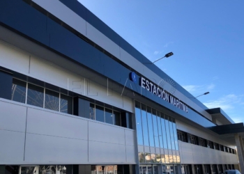 Dr9USaoXgAAWGxy Málaga estrena la estación marítima tras reformas en el interior y en el exterior
