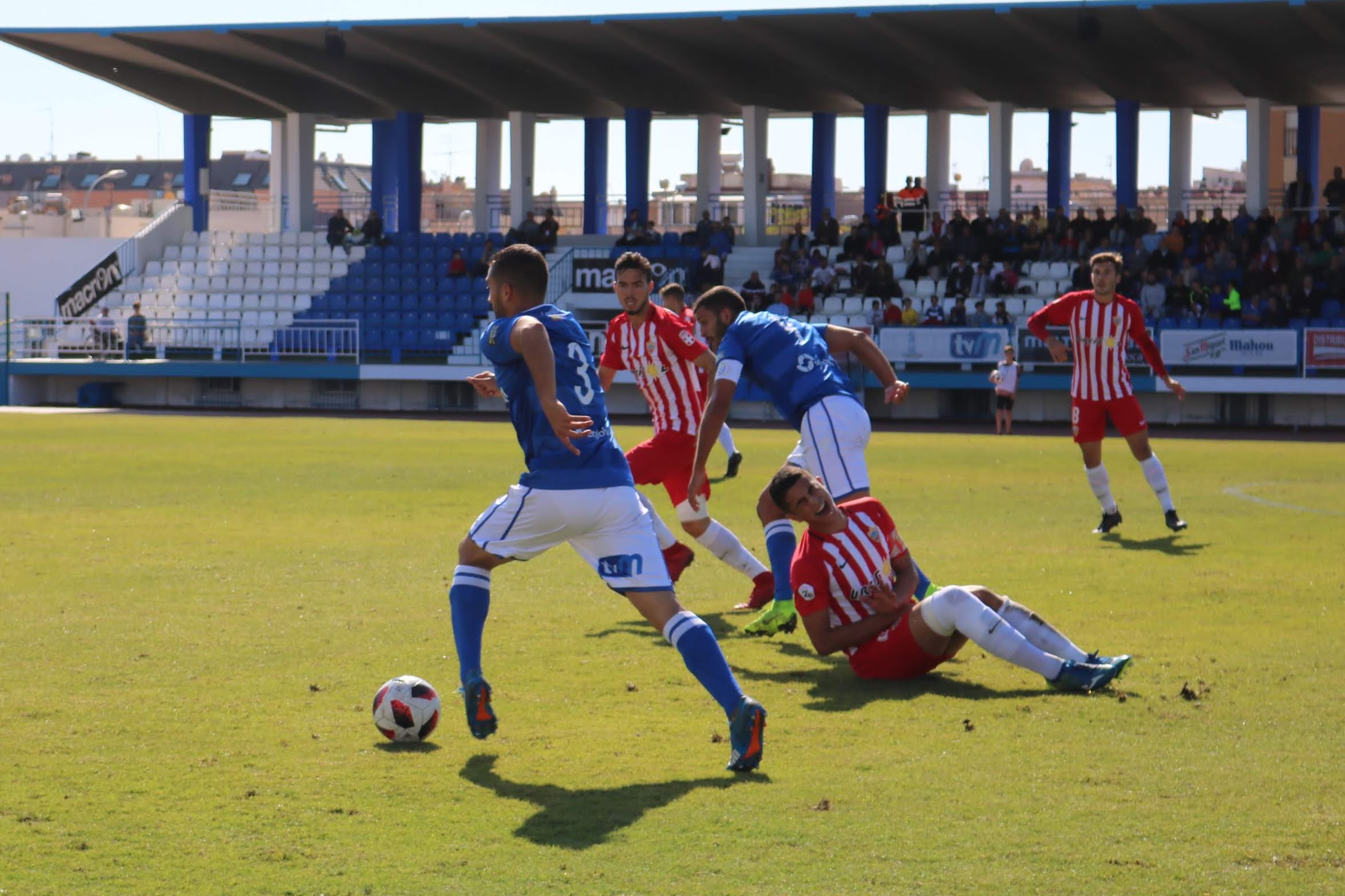 La UD Melilla se da un festín ante un débil Almería B
