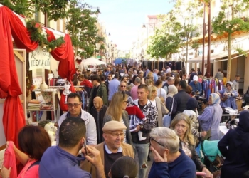los melillenses aprovechan las gangas de la feria outlet de melilla Los melillenses aprovechan las rebajas de la Feria Outlet de Melilla