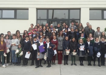 10 061218 Alumnos de primaria leen artículos de la Constitución por su 40 aniversario