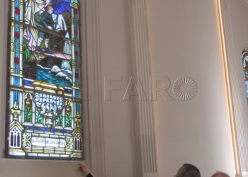 WhatsApp Image 2018 12 17 at 23.48.23 La Salle recupera la luz de las vidrieras y reforma la capilla de Enrique Nieto