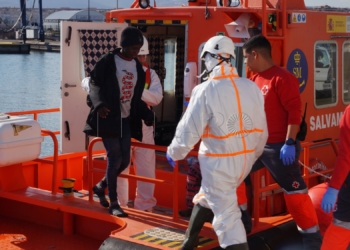 inmigracion3deenero Traen a Melilla cinco mujeres y dos menores migrantes de las Chafarinas