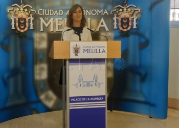 Presidencia informa que se abre el plazo para subsanar la documentación de las becas