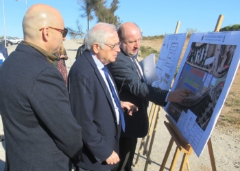 2 2 12 Medio Ambiente creará un punto limpio fijo en un solar de la Carretera de Farhana