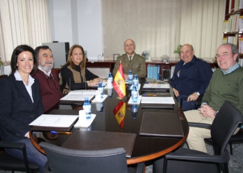 21 1 Maisal El Mokhtari, Paula Castillo y Laura Peláez ganan el conscurso ‘Carta a un militar español’