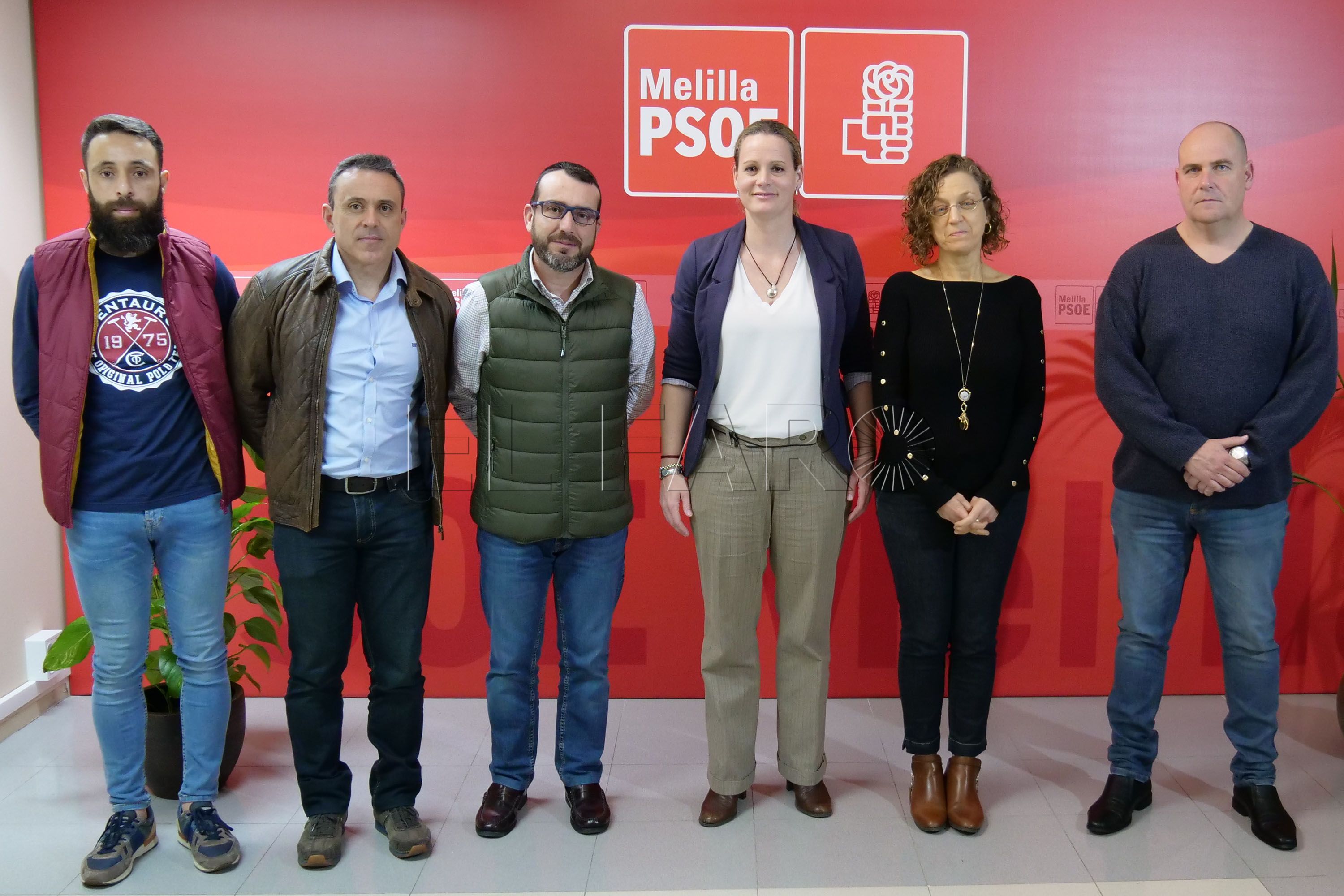 Zaida Cantera visita Melilla para hablar con las asociaciones militares