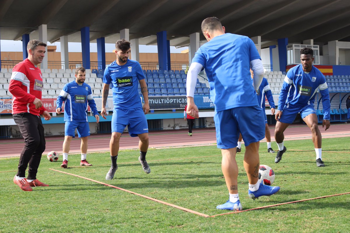 “A pesar de lo mal del campo mis jugadores competirán al máximo”