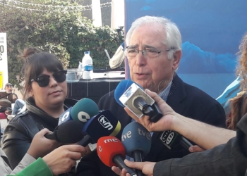 Sin título 2 Imbroda, acerca de las palabras de Sabrina Moh sobre la planta desaladora: “Es una obviedad”