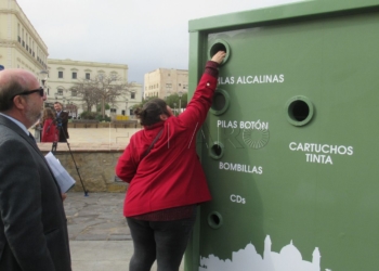 WhatsApp Image 2019 02 19 at 21.47.321 Medio Ambiente llevará los puntos limpios a 24 zonas a no más de 300 metros de las viviendas