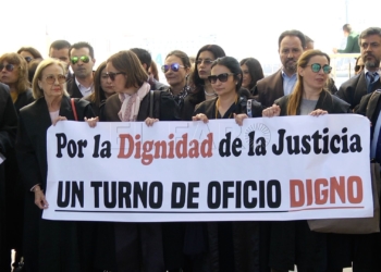 1 Los abogados de Melilla se concentran para denunciar el impago de los turnos de oficio