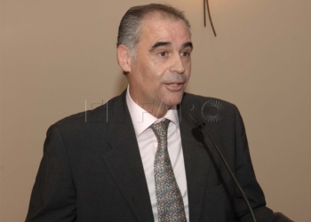 10 1 4 Guerra: “El continuismo del PP está condenando a generaciones futuras”