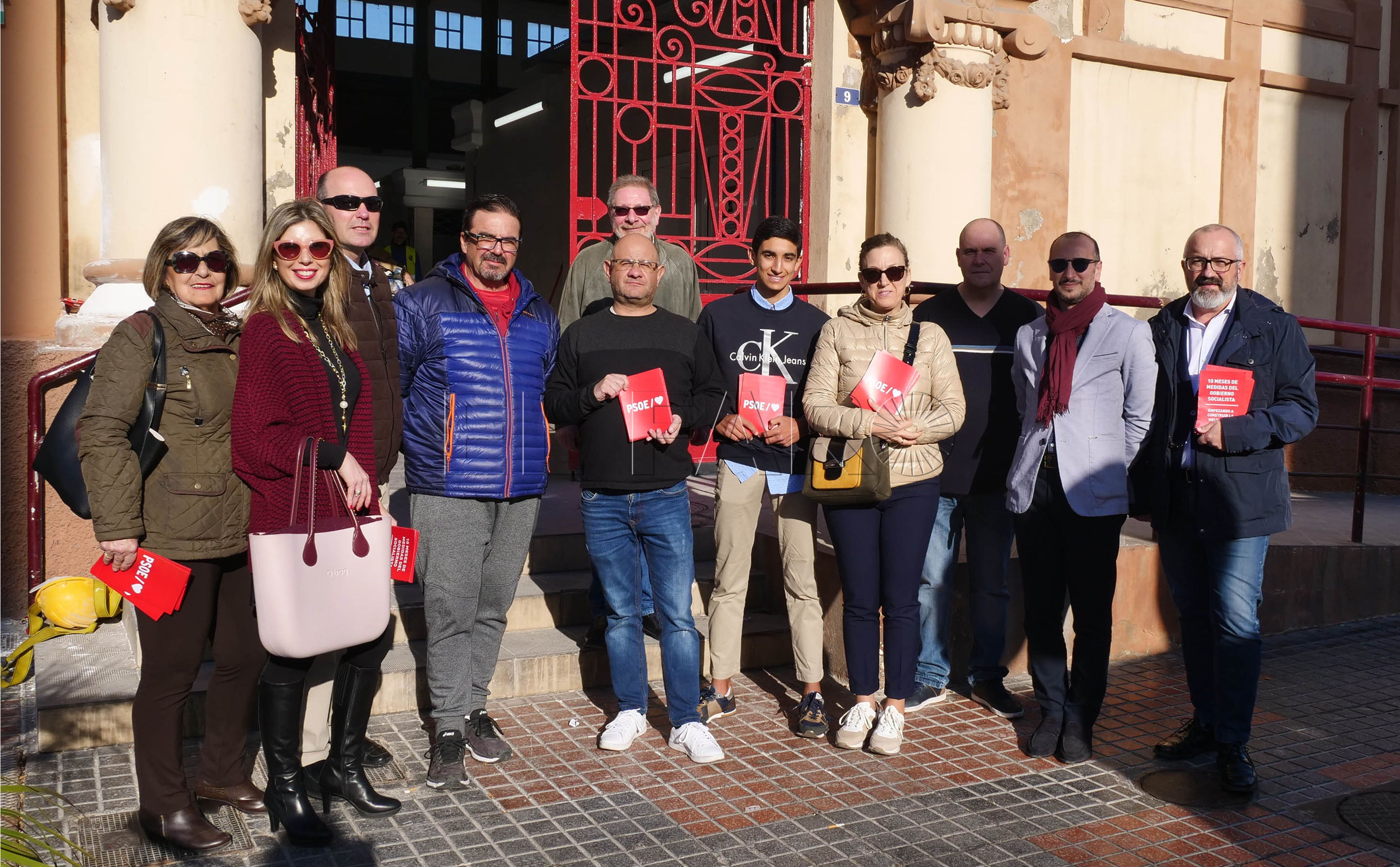 El PSOE denuncia el estado de abandono y suciedad del barrio El Real