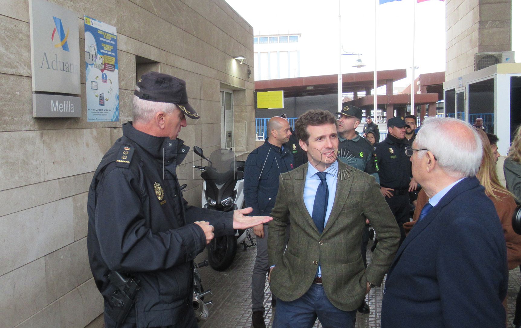 Casado propone un régimen económico fiscal especial para Melilla, Ceuta y Cádiz