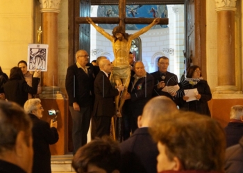 212 070319 Vía Crucis en el Sagrado Corazón